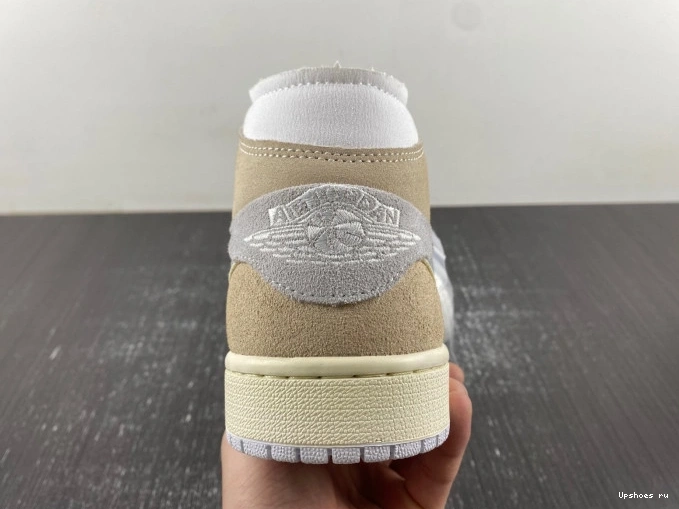 Mid Craft DM9652-120 SE  1 Jordan Tech  Grey 0409